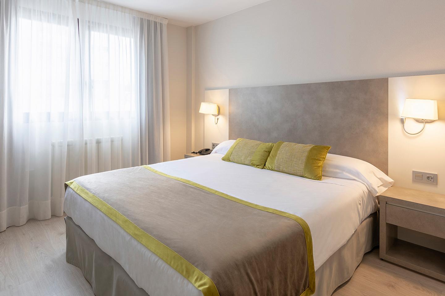 Hotel & Spa Real ฮากา ภายนอก รูปภาพ