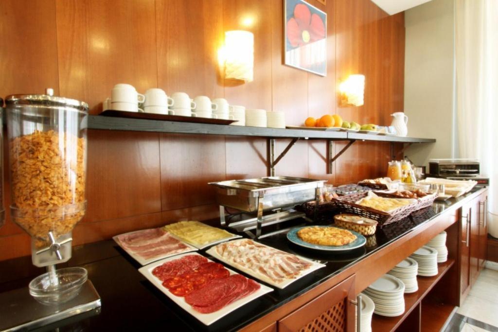 Hotel & Spa Real ฮากา ภายนอก รูปภาพ