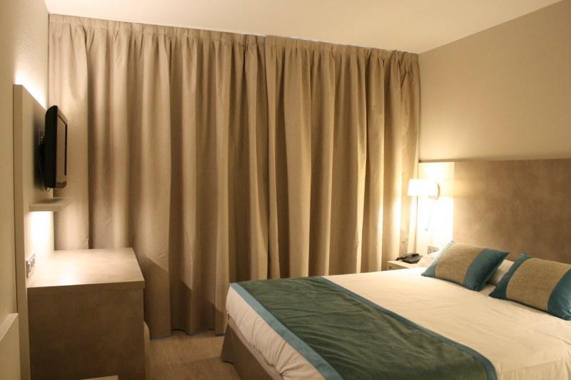 Hotel & Spa Real ฮากา ภายนอก รูปภาพ