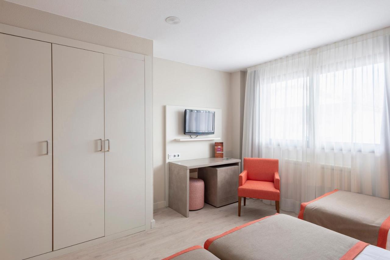 Hotel & Spa Real ฮากา ภายนอก รูปภาพ